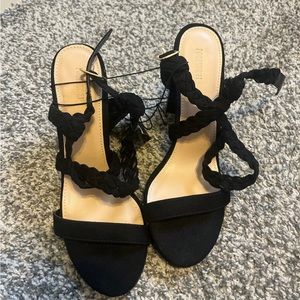 Brand new size 7.5 heels